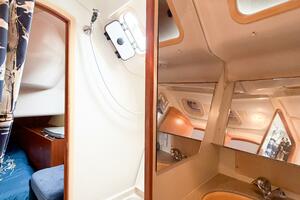 CAROLINA MOON 38ft Hunter Yacht For Sale