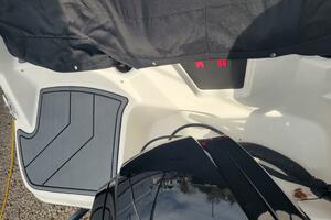 17ft Bayliner Yacht For Sale