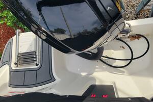 17ft Bayliner Yacht For Sale