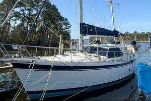 1986 Nauticat 40 Cutter Ketch Pilothouse thumbnail 2
