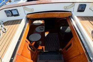 1986 Nauticat 40 Cutter Ketch Pilothouse thumbnail 25