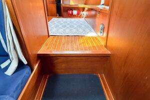 1986 Nauticat 40 Cutter Ketch Pilothouse thumbnail 86