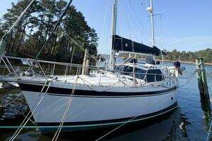 1986 Nauticat 40 Cutter Ketch Pilothouse thumbnail 8