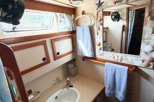 1986 Nauticat 40 Cutter Ketch Pilothouse thumbnail 58
