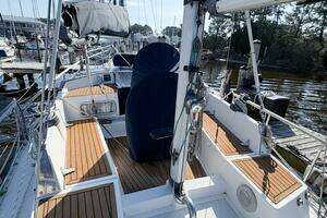 1986 Nauticat 40 Cutter Ketch Pilothouse thumbnail 16