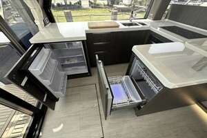 2024 Galeon 510 SKY thumbnail 26