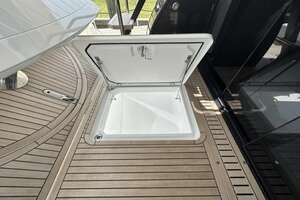 2024 Galeon 510 SKY thumbnail 18