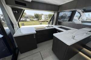 2024 Galeon 510 SKY thumbnail 25