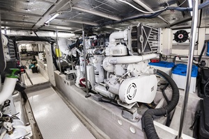 4 Frogs 56ft Sea Ray Yacht For Sale