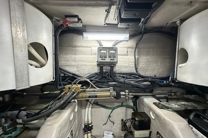 2002 Sea Ray 560 Sedan Bridge thumbnail 28