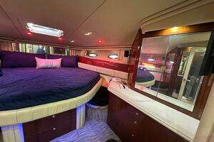 2002 Sea Ray 560 Sedan Bridge thumbnail 38