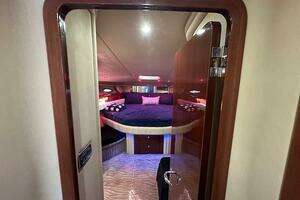 2002 Sea Ray 560 Sedan Bridge thumbnail 35