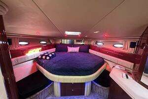 2002 Sea Ray 560 Sedan Bridge thumbnail 36
