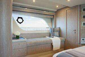 2018 Ferretti Yachts thumbnail 21