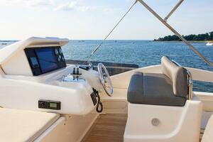 65ft Ferretti Yachts Yacht For Sale