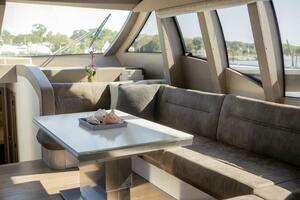 2018 Ferretti Yachts thumbnail 17