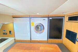 2014 Fairline thumbnail 41