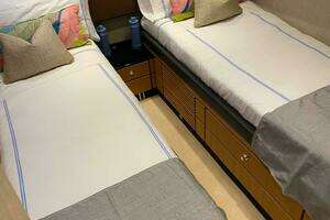 2014 Fairline thumbnail 45