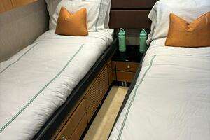 2014 Fairline thumbnail 42