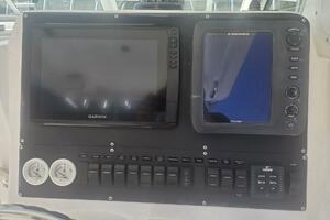 Smooth Operator 28ft True World Marine Yacht For Sale