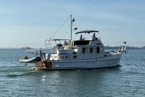 1990 Grand Banks Classic thumbnail 4
