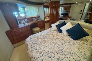 68ft Azimut Yacht For Sale