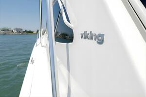 Hooked Up 50ft Viking Yacht For Sale