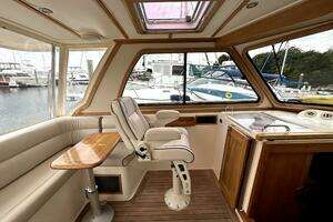 2006 Sabre 38 Hard Top Express thumbnail 9