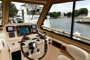 2006 Sabre 38 Hard Top Express thumbnail 5