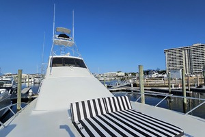 70FT (21.34M) OCEAN YACHTS