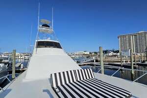 2000 Ocean Yachts 70 SUPER SPORT thumbnail 27