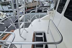 2000 Ocean Yachts 70 SUPER SPORT thumbnail 31