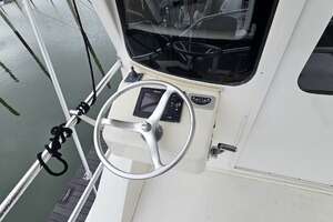 2000 Ocean Yachts 70 SUPER SPORT thumbnail 32