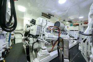 2020 Viking 72 Convertible thumbnail 49