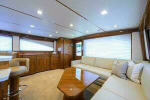 2020 Viking 72 Convertible thumbnail 5