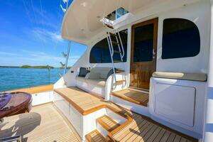 2020 Viking 72 Convertible thumbnail 31