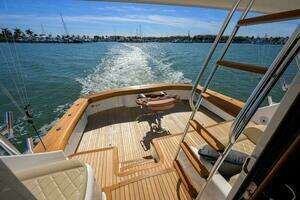 2020 Viking 72 Convertible thumbnail 28