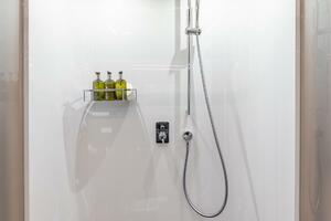 Master Stateroom Shower