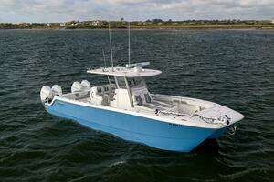 2024 Invincible 35’ Catamaran thumbnail 3