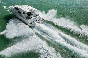 2018 Mares 47 Outboard Express Catamaran thumbnail 82