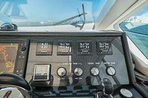 2018 Mares 47 Outboard Express Catamaran thumbnail 7