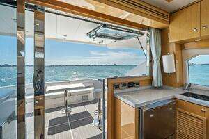 2018 Mares 47 Outboard Express Catamaran thumbnail 17