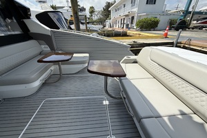 50FT (15.24M) CRUISERS YACHTS