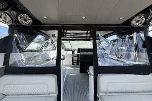 50FT (15.24M) CRUISERS YACHTS