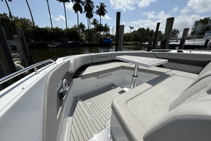 50FT (15.24M) CRUISERS YACHTS