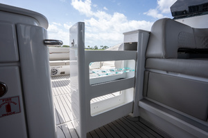 2024 Cruisers Yachts 50 GLS thumbnail 34