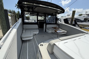 50FT (15.24M) CRUISERS YACHTS