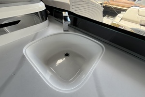 50FT (15.24M) CRUISERS YACHTS