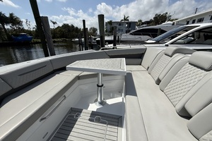 50FT (15.24M) CRUISERS YACHTS