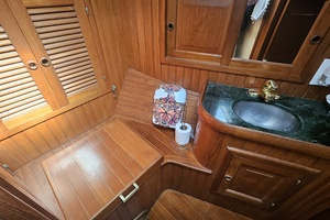 Lady Suzanne 33ft Hans Christian Yacht For Sale